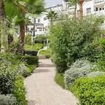 Beautiful 1 Bed Duplex Penthouse With Views Rdr327